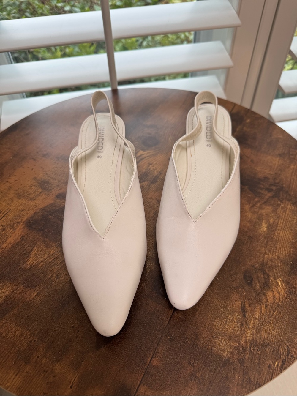 H&M Divided Pointed Slingback Flats in White